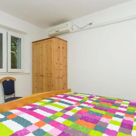 Juri I Kor Ula - One Bedroom With Terrace Апартаменты