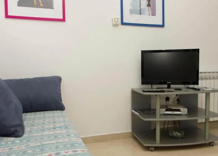 Juri I Kor Ula - One Bedroom With Terrace Appartamento