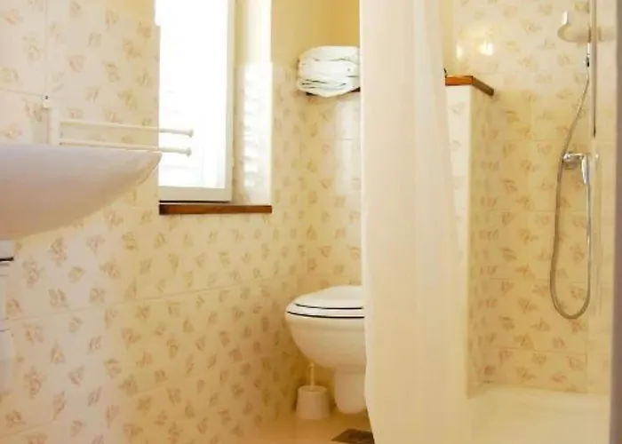 Juri I Kor Ula - One Bedroom With Terrace Appartamento *